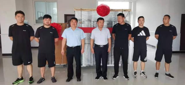 軍民共進促發(fā)展，魚水互助見真情